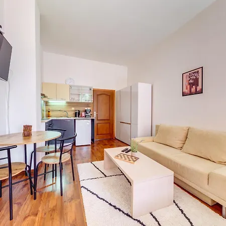 Relaxing Mountain Getaway In Cozy By Flat Mаnager * Pamporowo