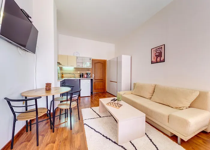 Relaxing Mountain Getaway In Cozy By Flat Mаnager * Pamporowo